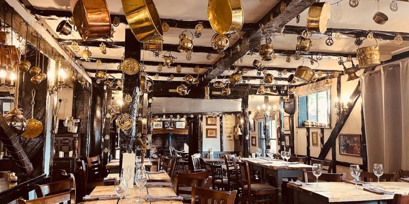 Theydon Oak Village Pub & Dining