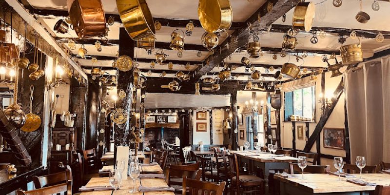 Theydon Oak Village Pub & Dining