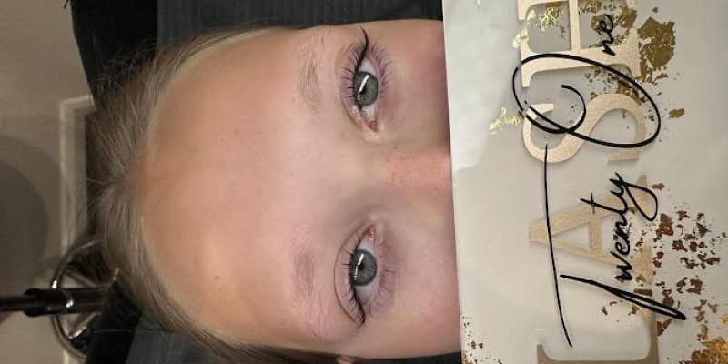Lash Twenty One
