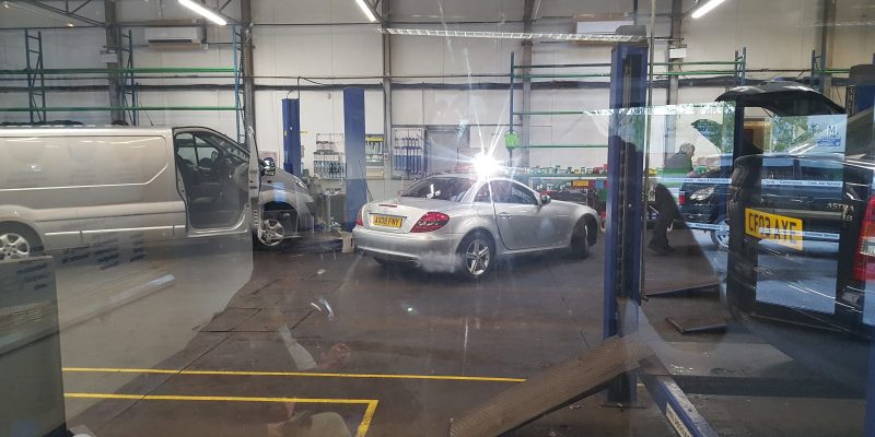 IN’n’OUT Autocentres Basildon