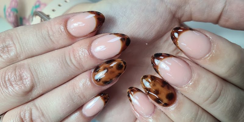 Glamour Nail Bar