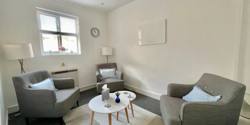 Dr Liz White Consultant Clinical Psychologist