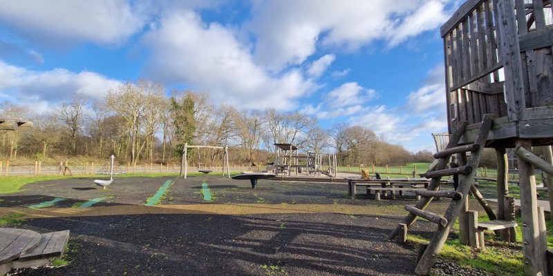 Belhus Woods Country Park