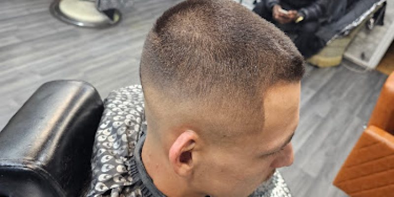 Mobile barber club