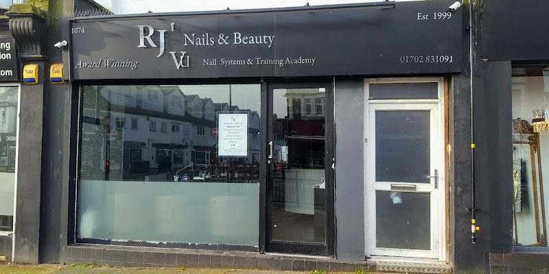 RJ Vu Nails & Beauty