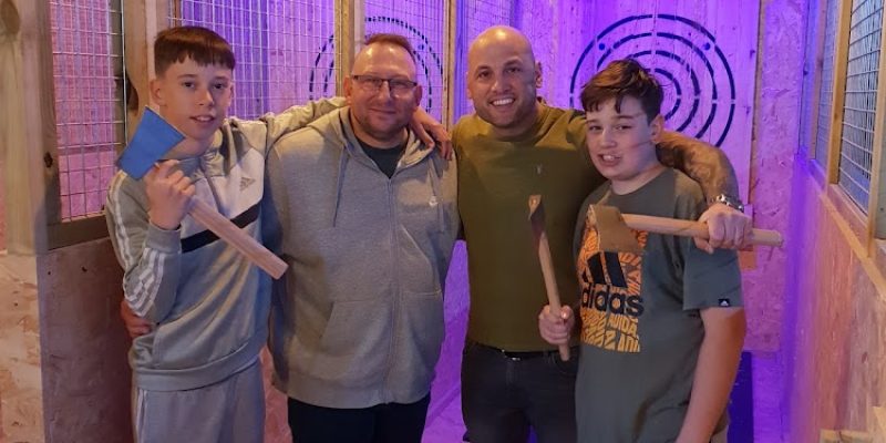 Battle Masters – Harlow Urban Axe Throwing