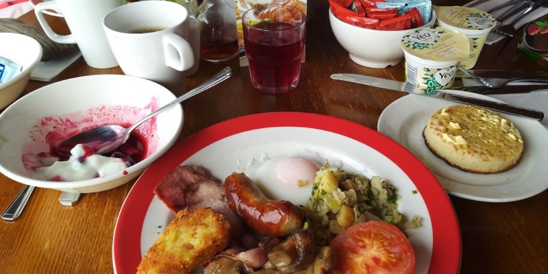 Willow Farm Table Table