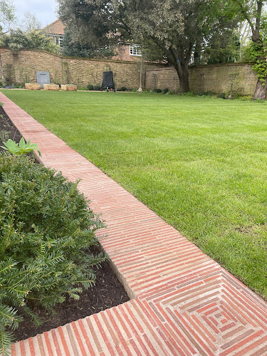 Andrew Jackson Gardens Ltd